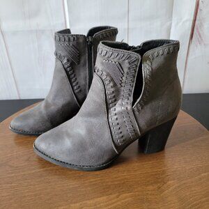 Zigi Soho Halyn Chelsea Block Heel Booties, Sz 9.5, Western/Cowgirl/Boho Ankle B